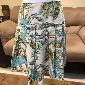 Fun print knee length skirt